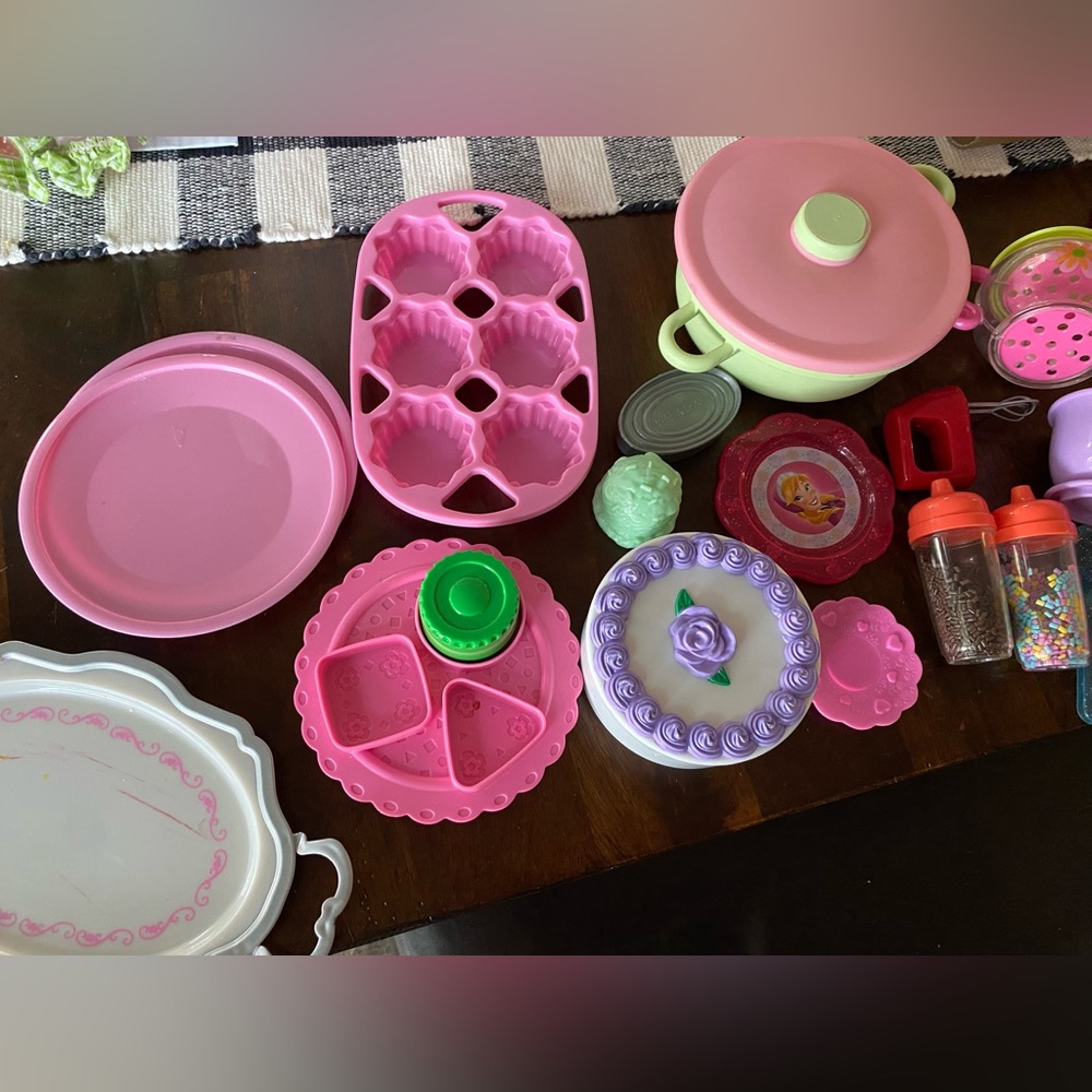 Girl's Play Kitchen Set with Apron